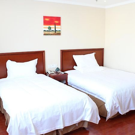 Greentree Inn Shanghai Songjiang University City New Songjiang Road Express Hotel Bagian luar foto