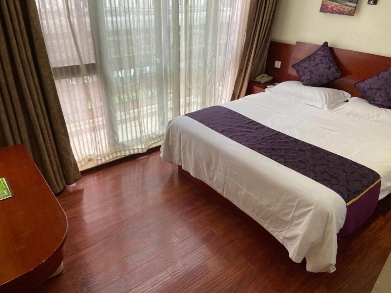 Greentree Inn Shanghai Songjiang University City New Songjiang Road Express Hotel Bagian luar foto