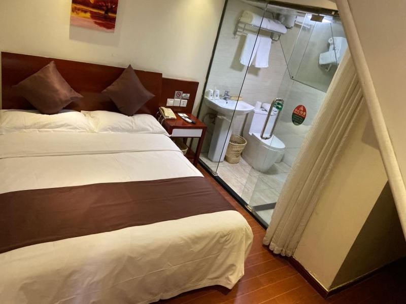 Greentree Inn Shanghai Songjiang University City New Songjiang Road Express Hotel Bagian luar foto