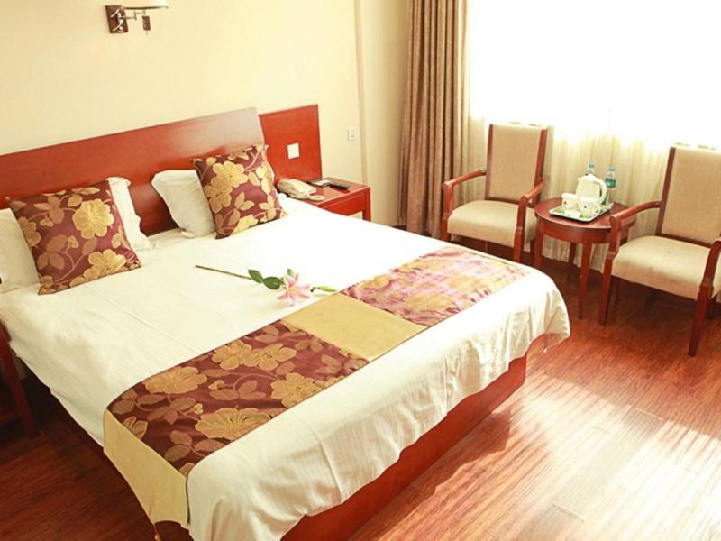 Greentree Inn Shanghai Songjiang University City New Songjiang Road Express Hotel Bagian luar foto