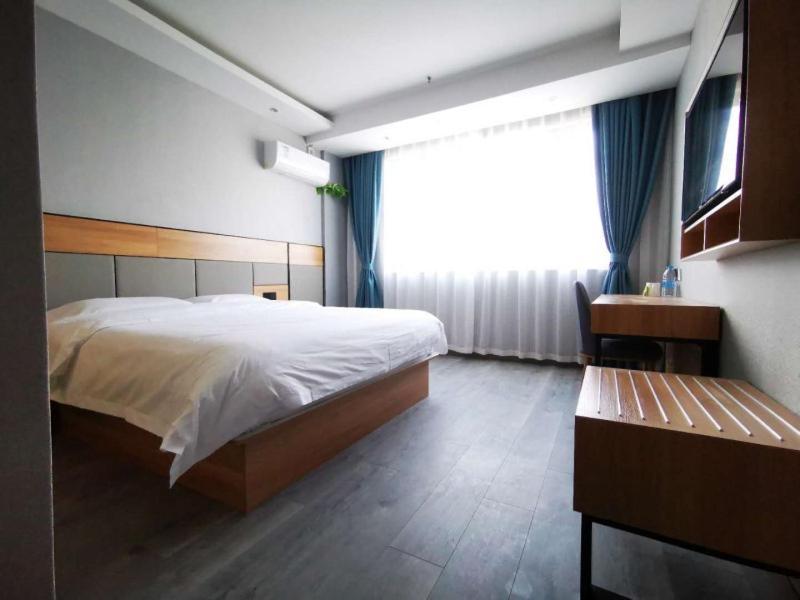 Greentree Inn Shanghai Songjiang University City New Songjiang Road Express Hotel Bagian luar foto