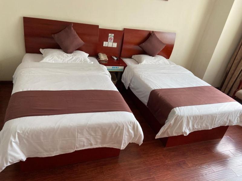 Greentree Inn Shanghai Songjiang University City New Songjiang Road Express Hotel Bagian luar foto