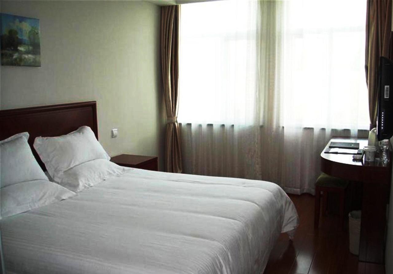 Greentree Inn Shanghai Songjiang University City New Songjiang Road Express Hotel Bagian luar foto