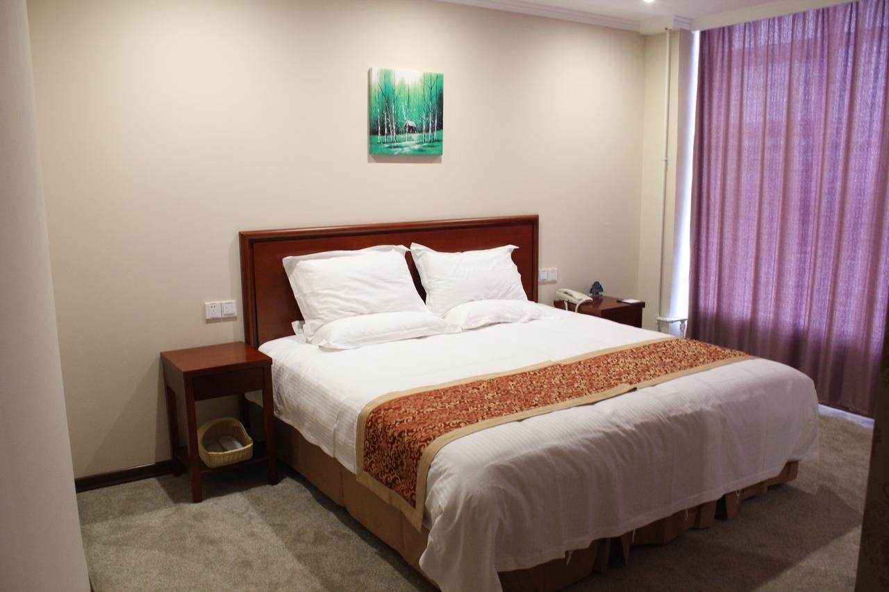 Greentree Inn Shanghai Songjiang University City New Songjiang Road Express Hotel Bagian luar foto