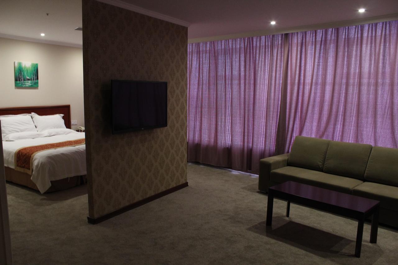 Greentree Inn Shanghai Songjiang University City New Songjiang Road Express Hotel Bagian luar foto