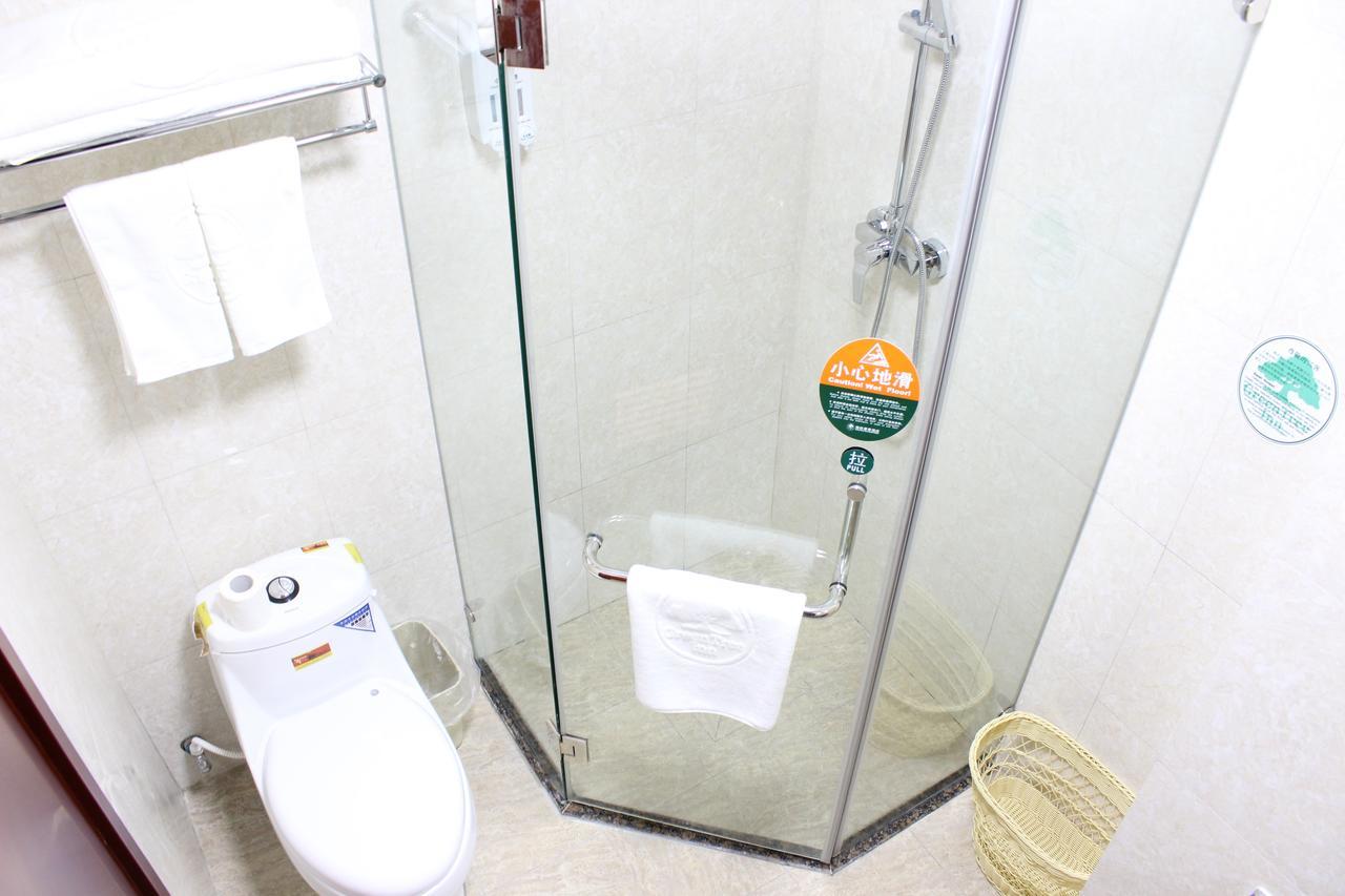 Greentree Inn Shanghai Songjiang University City New Songjiang Road Express Hotel Bagian luar foto