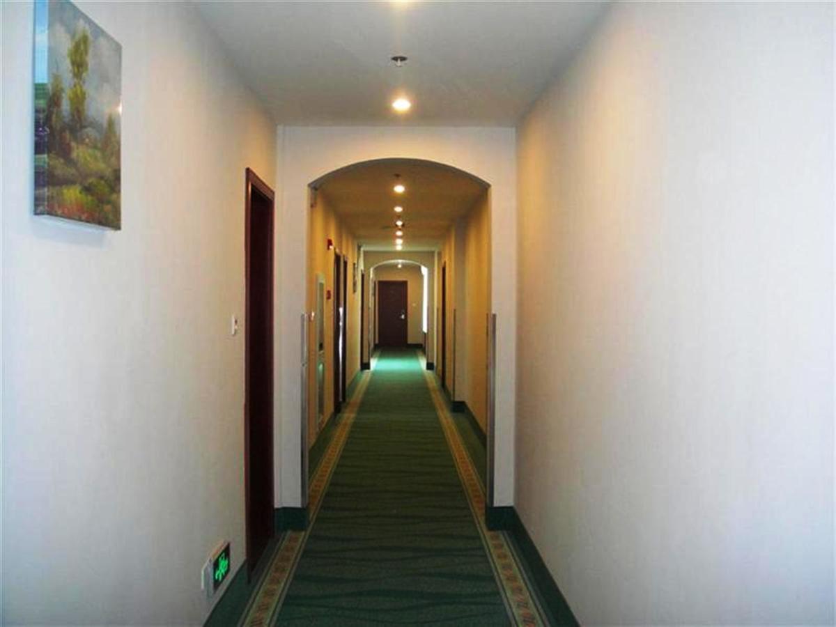 Greentree Inn Shanghai Songjiang University City New Songjiang Road Express Hotel Bagian luar foto